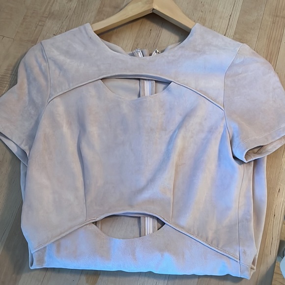 New Friends Colony Dress - Picture 4 of 5